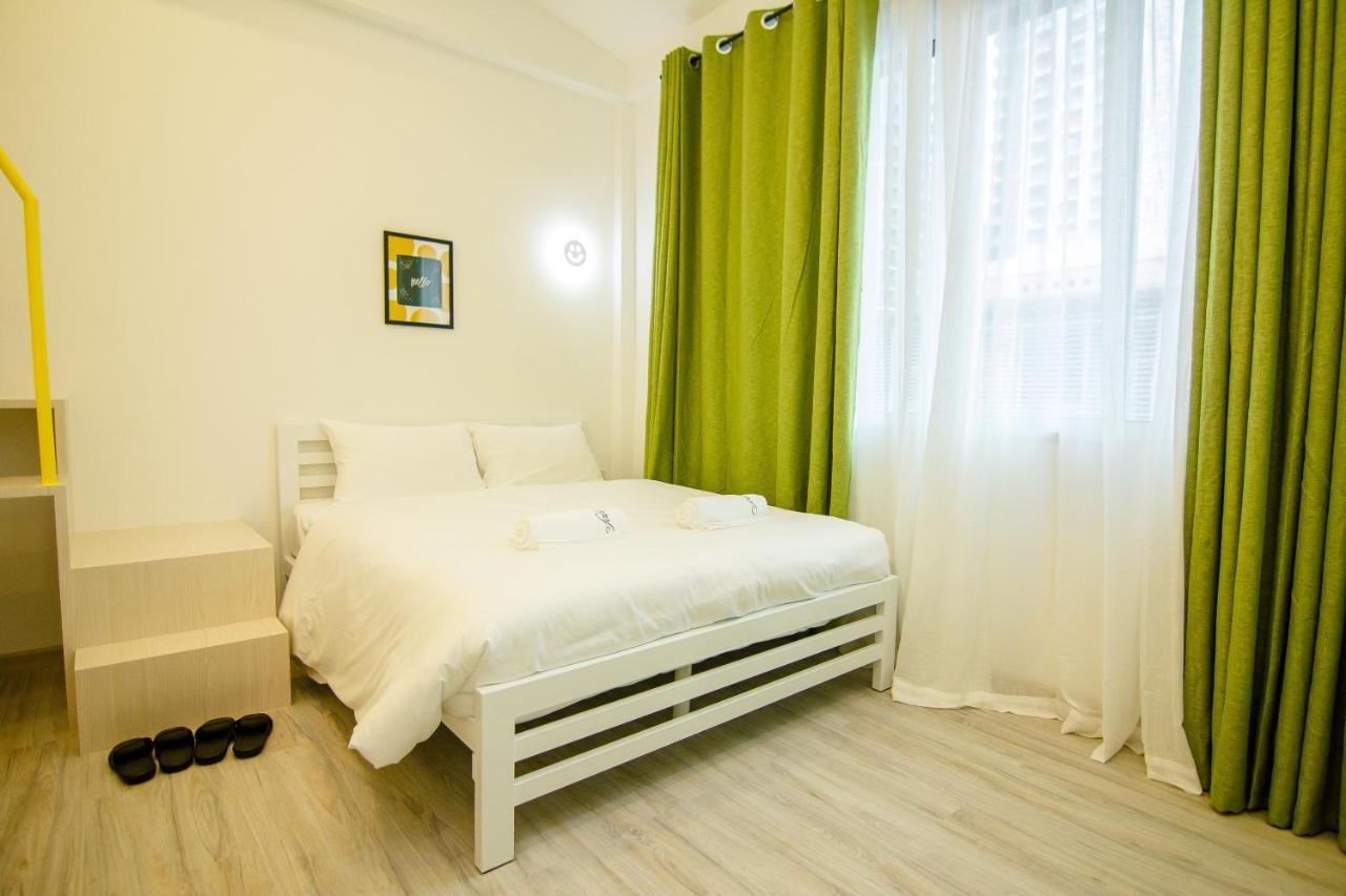 Folk Poshtel Asok Bangkok Exterior foto